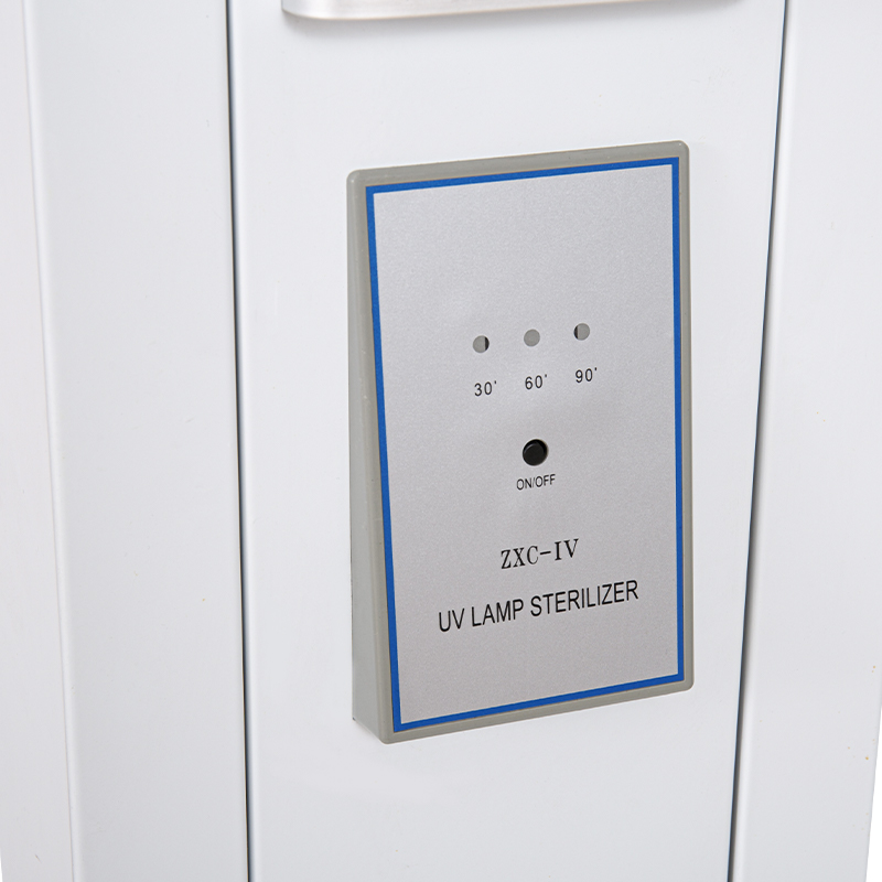 Fyrrörs UV-lampsterilisatorvagn Fyrrörs UV-lampsterilisatorvagn